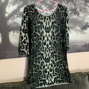 🐆Ricki’s black leopard print 3/4 sleeve sweater small